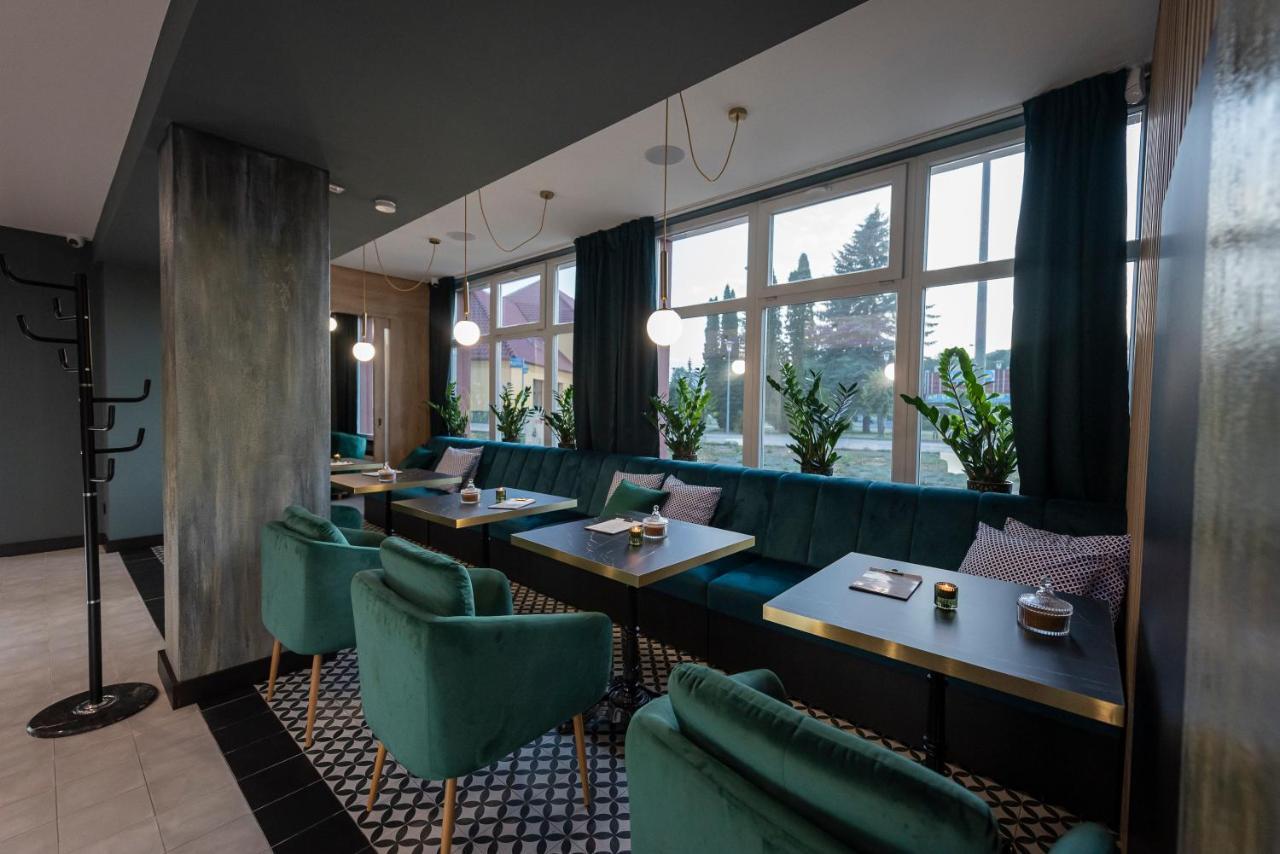 Hotel Alfa Giraltovce المظهر الخارجي الصورة