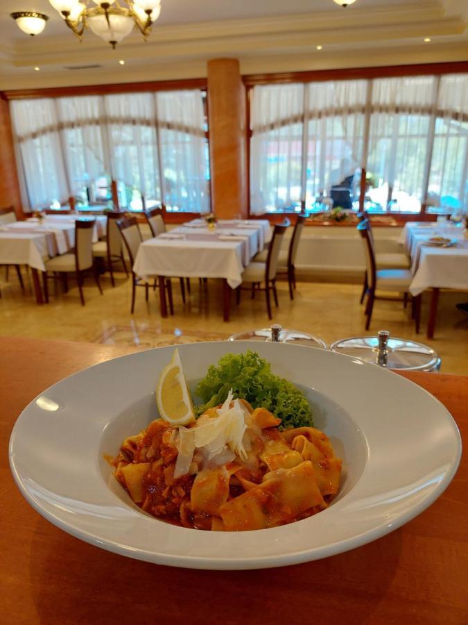 Hotel Alfa Giraltovce المظهر الخارجي الصورة