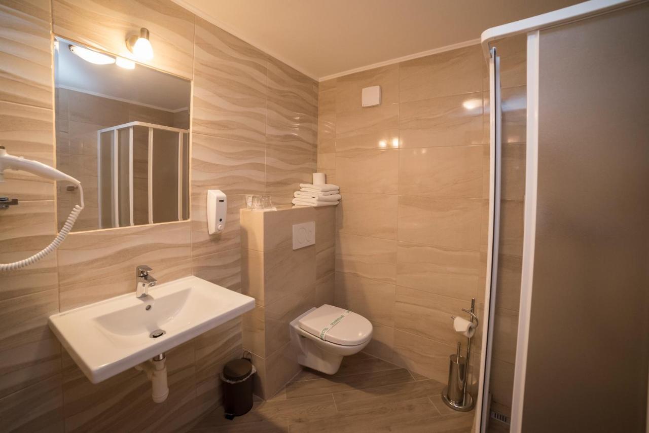 Hotel Alfa Giraltovce المظهر الخارجي الصورة